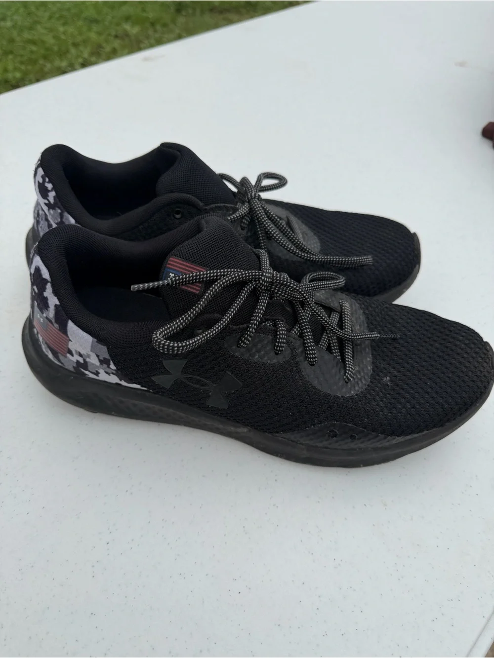 Under Armour Men’s Charged Pursuit 3 Freedom Running Shoes